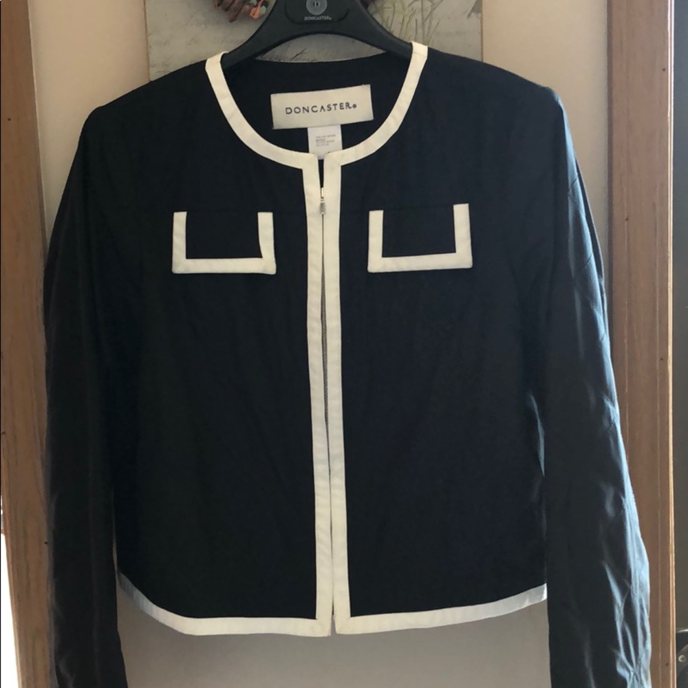 Doncaster Light Jacket - image 2